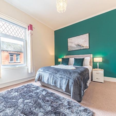 *King Bed* Luxury City Centre House Barrow-in-Furness Exteriör bild