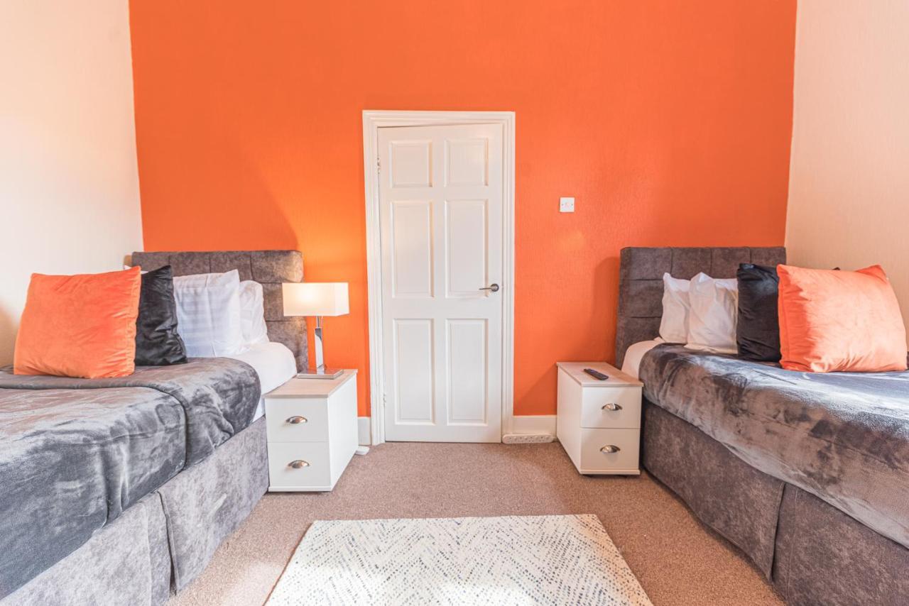 *King Bed* Luxury City Centre House Barrow-in-Furness Exteriör bild