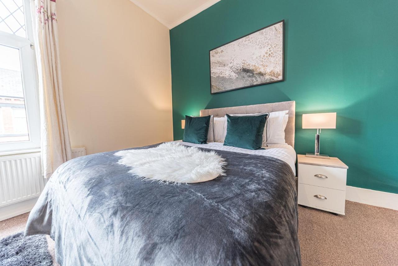 *King Bed* Luxury City Centre House Barrow-in-Furness Exteriör bild